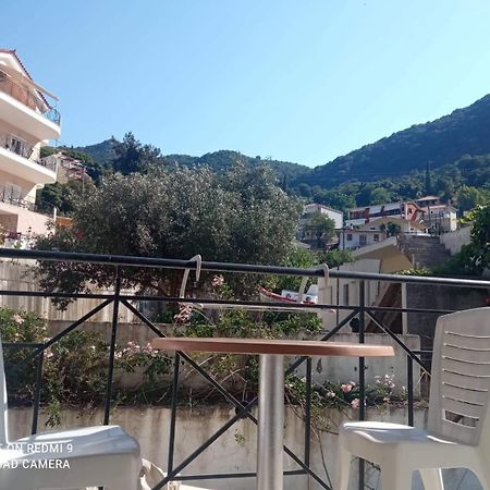 Vasilis Travlos Apartment Πόρος Εξωτερικό φωτογραφία