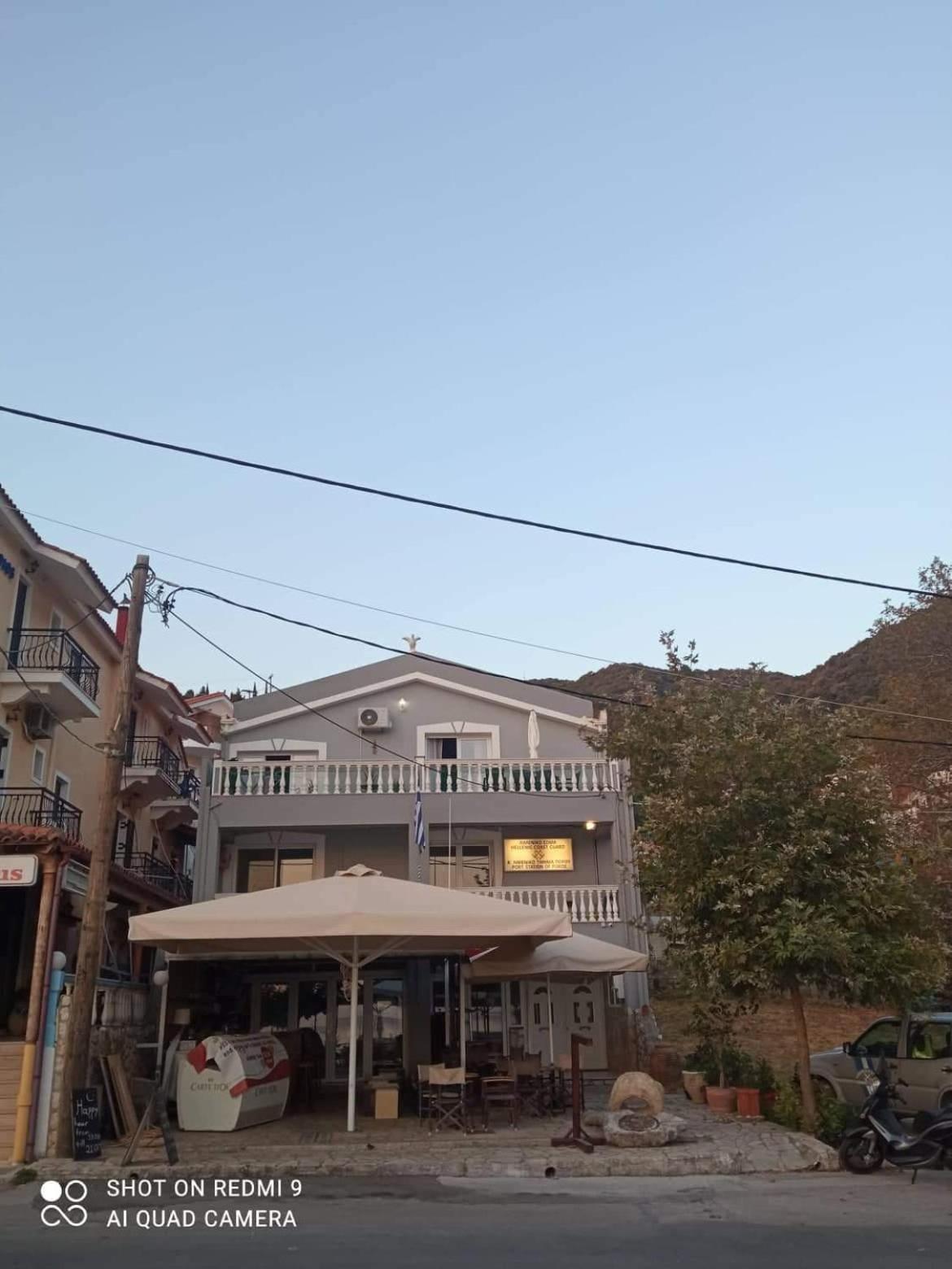 Vasilis Travlos Apartment Πόρος Εξωτερικό φωτογραφία
